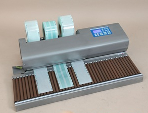 SM1020連續(xù)型帶打印封口機(jī)